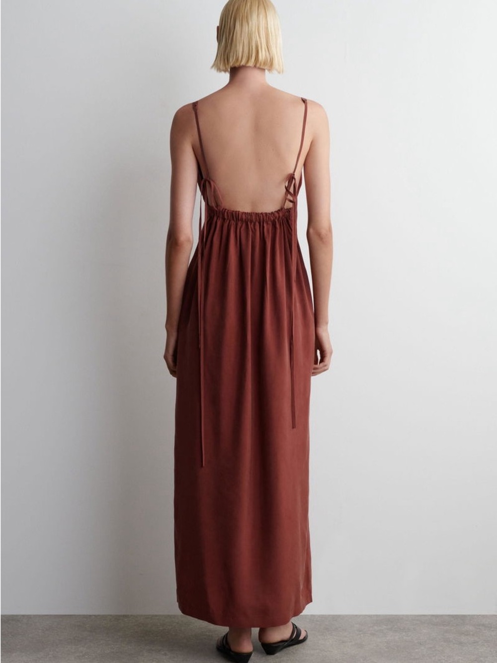 COS Gathered V-Neck Maxi Dress – Dark Red, US 6 - Picture 5 of 8